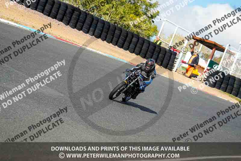 enduro digital images;event digital images;eventdigitalimages;mallory park;mallory park photographs;mallory park trackday;mallory park trackday photographs;no limits trackdays;peter wileman photography;racing digital images;trackday digital images;trackday photos